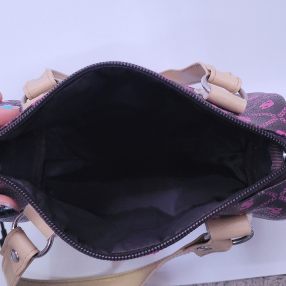 Princess Hand Bag - Picture 6 of 14